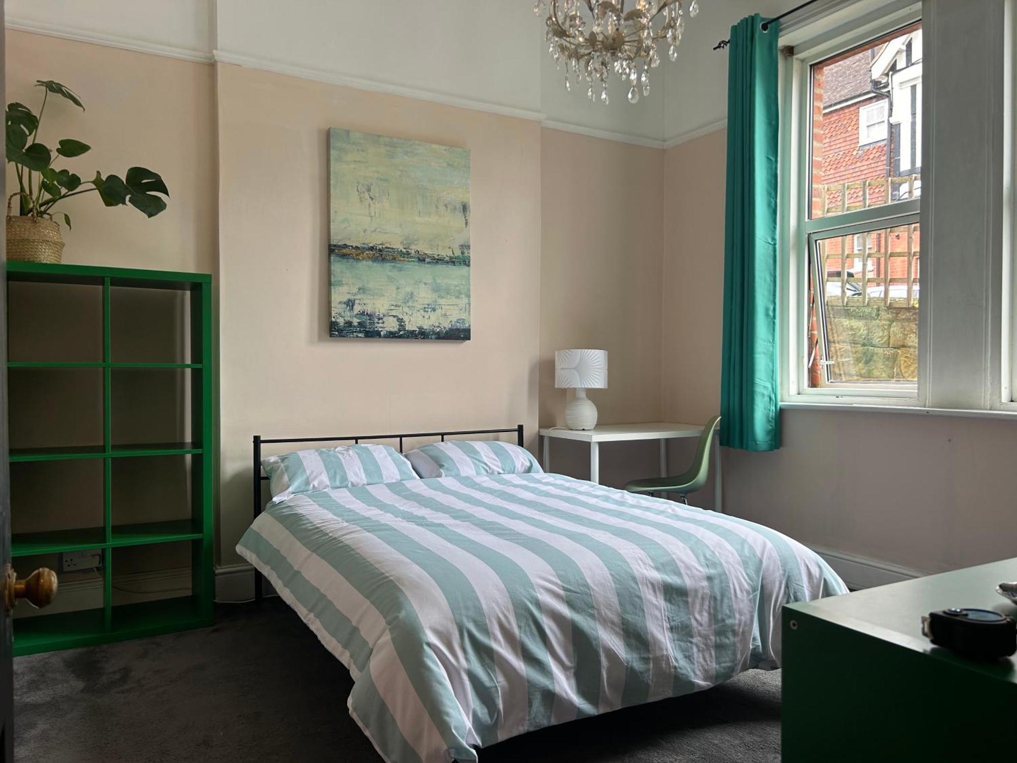 Bohemian Rhapsody Apartment St Leonards-on-Sea ภายนอก รูปภาพ